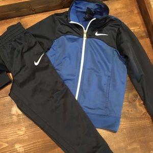 4t BOYS NIKE jogger set